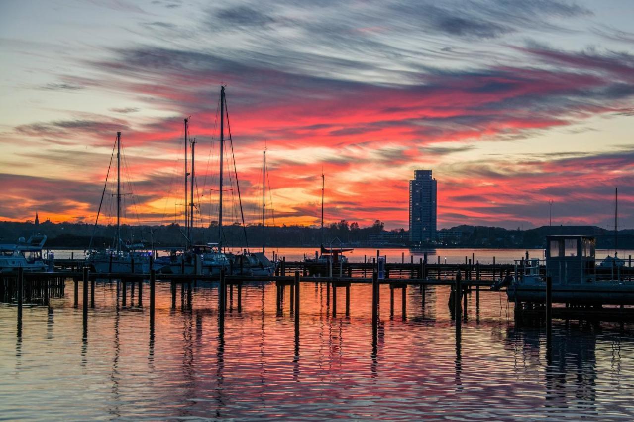Hausboot Hilja Hotel Schleswig Kültér fotó